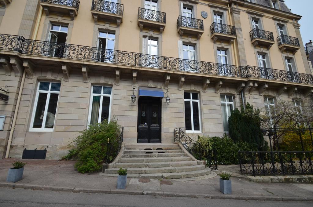 L'Empereur, Sa Femme Et Le Petit Prince Plombières-les-Bains Eksteriør bilde
