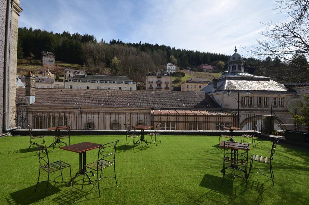 L'Empereur, Sa Femme Et Le Petit Prince Plombières-les-Bains Eksteriør bilde
