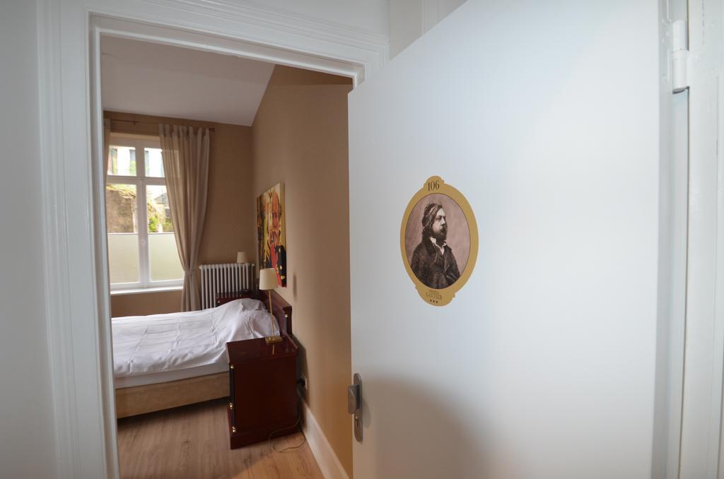 L'Empereur, Sa Femme Et Le Petit Prince Plombières-les-Bains Eksteriør bilde
